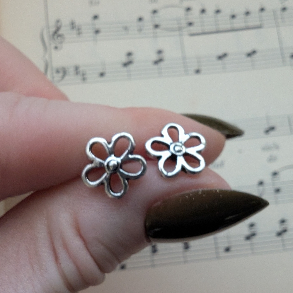 Silver Flower Stud Earrings